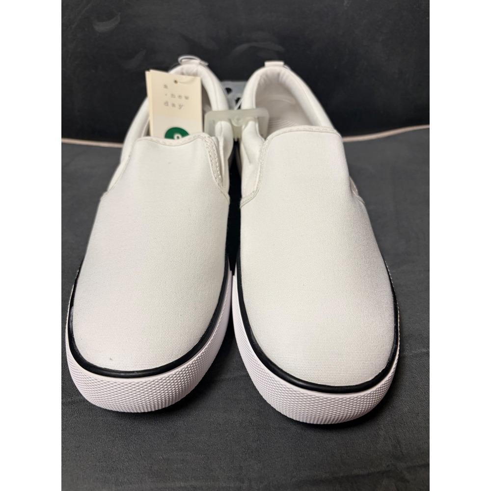A New Day Womens Millie White Canvas Slip On Sneakers Shoes Size 9 New with Tags - Picture 2 of 5